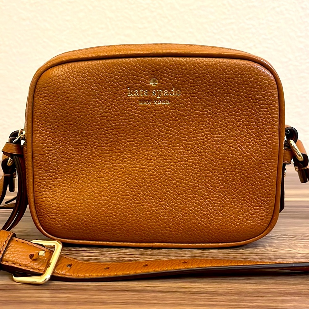 Beautiful Kate Spade Leather Crossbody.